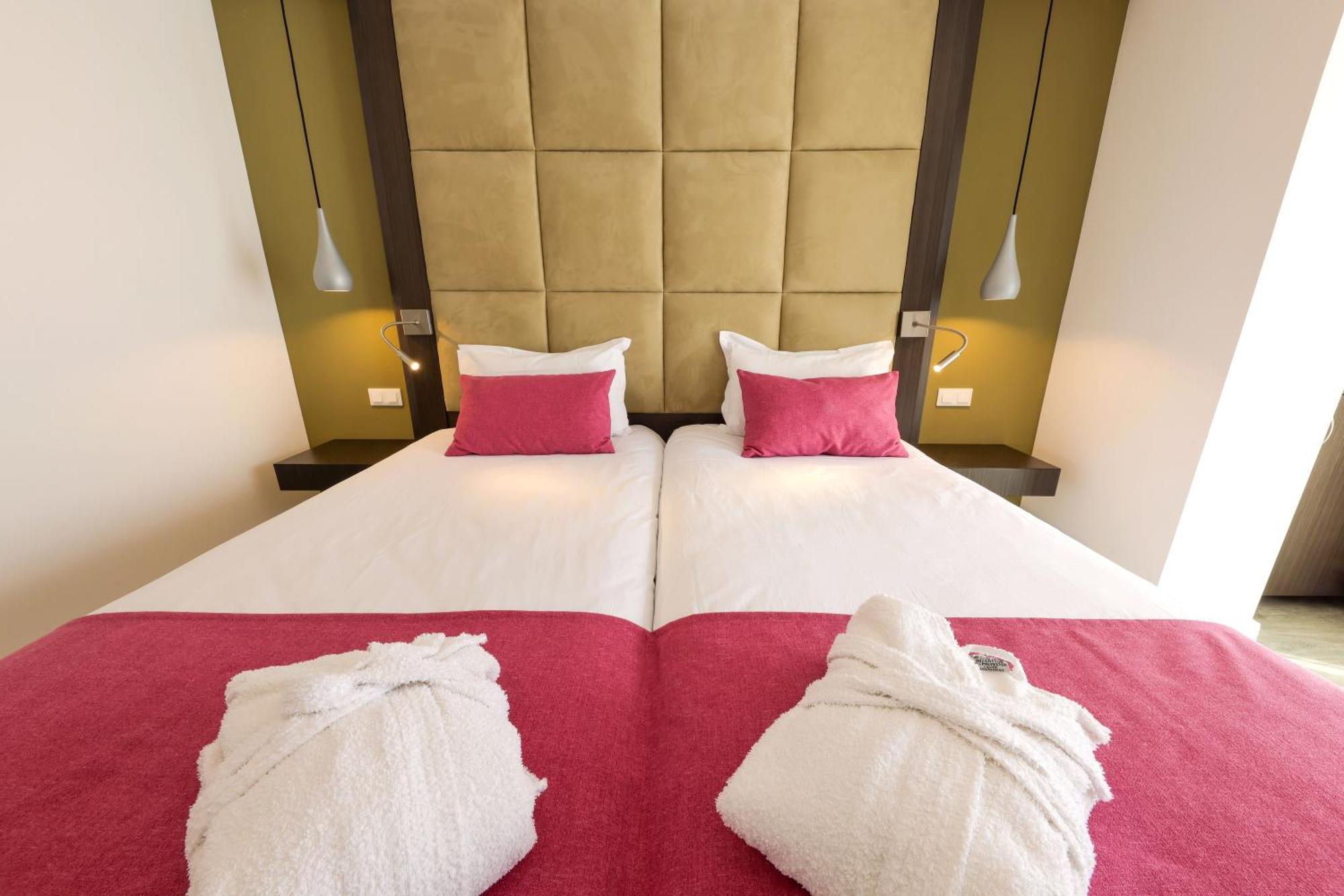 Hotel Saint Christophe กาลวี ภายนอก รูปภาพ